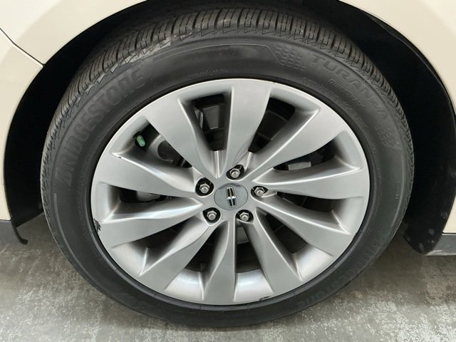 Used 2014 Lincoln MKS AWD w/ Equipment Group 101A image 10