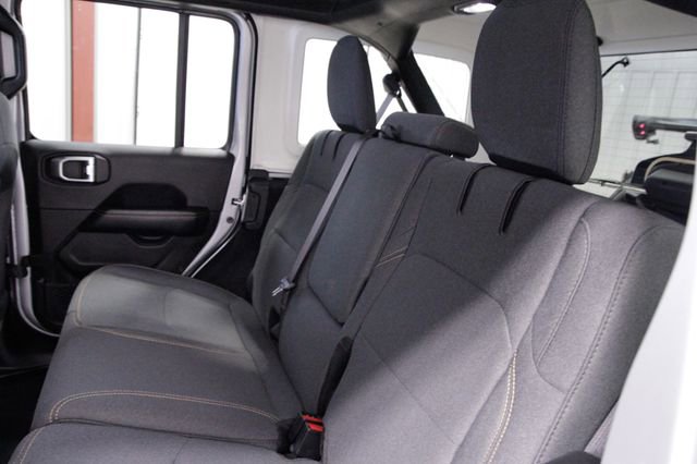 Used 2024 Jeep Wrangler Unlimited Sahara w/ Technology Group image 16