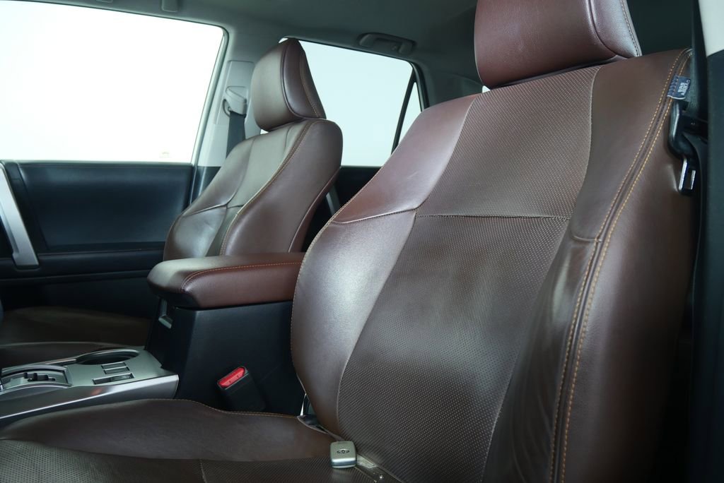 Used 2018 Toyota 4Runner Limited RWD image 10