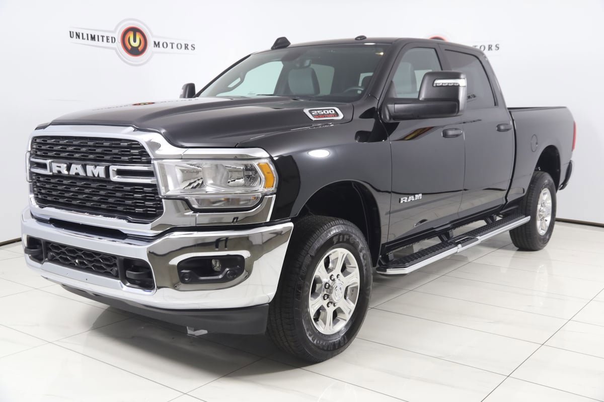 Used 2024 RAM 2500 Big Horn w/ Level 2 Equipment Group AWD/4WD image 5