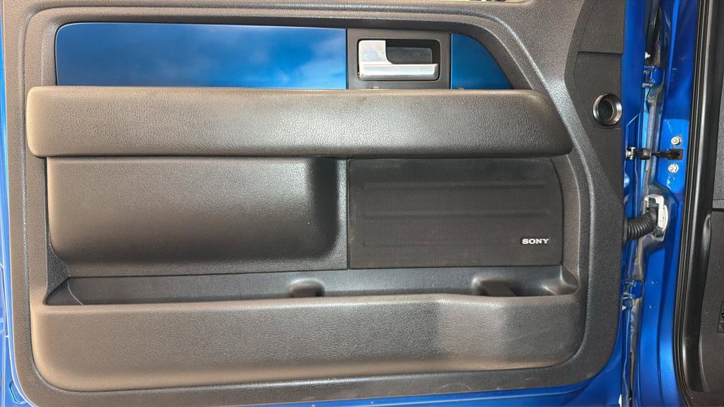 Used 2013 Ford F150 Raptor w/ Luxury Equipment Group image 21