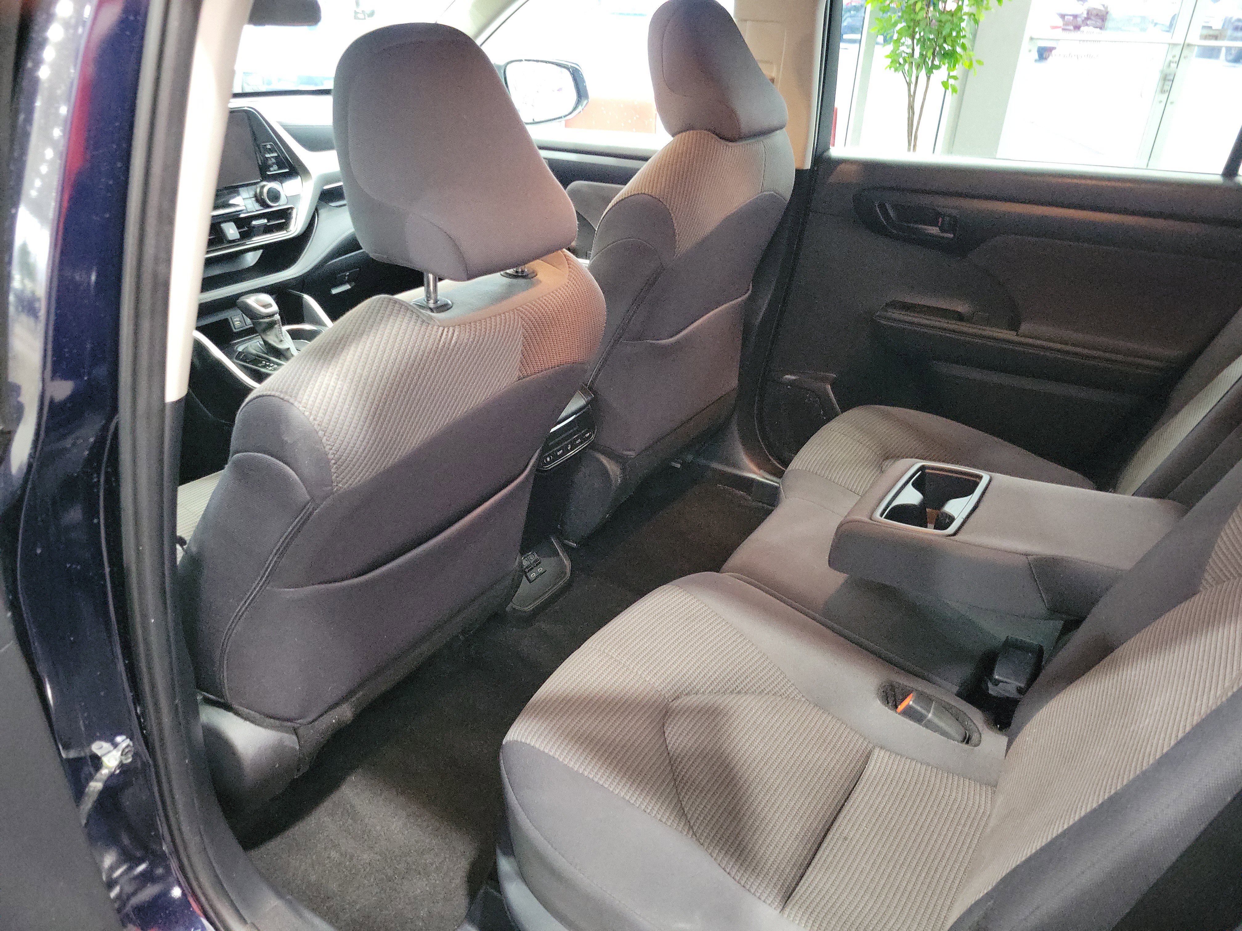 Certified 2025 Toyota Highlander LE image 12