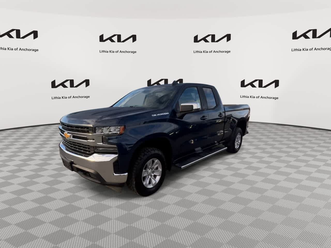 Used 2020 Chevrolet Silverado 1500 LT w/ All-Star Edition AWD/4WD image 4