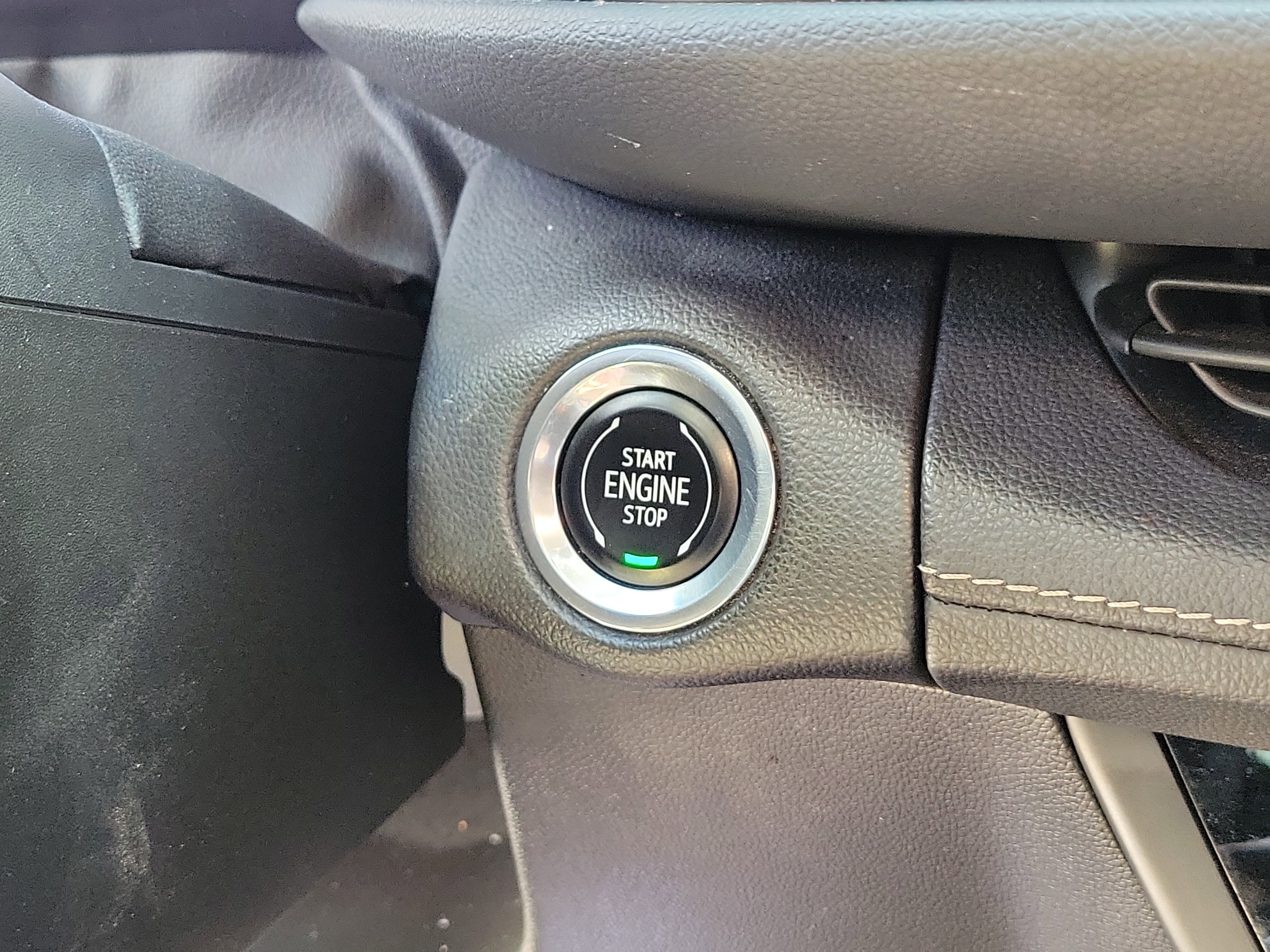 Used 2023 Buick Envision Essence FWD image 30