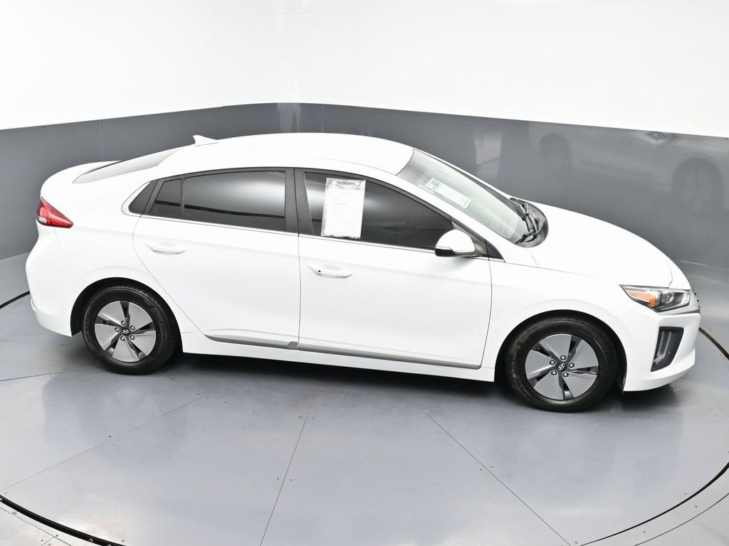 Used 2021 Hyundai Ioniq SE image 45