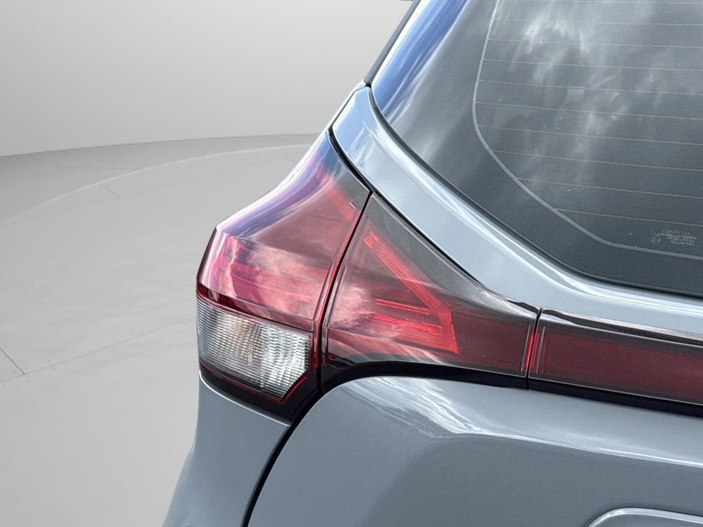 Certified 2022 Nissan Kicks SV image 18