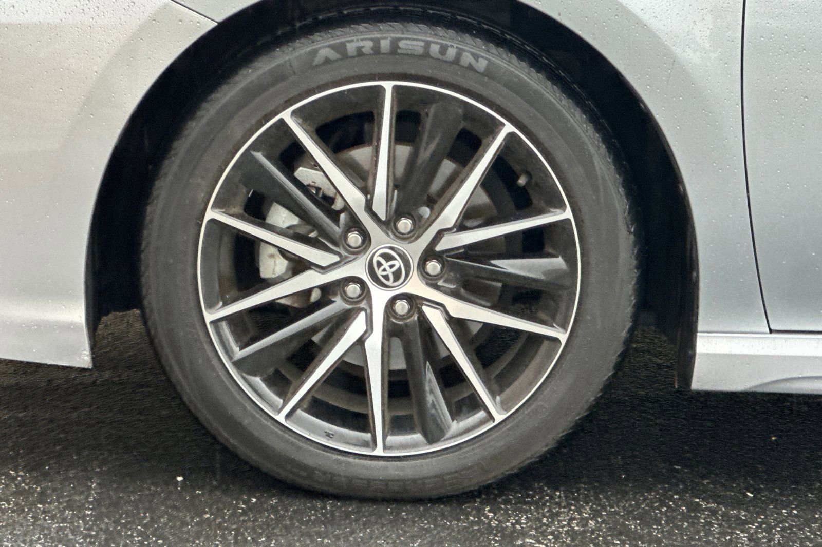 Used 2023 Toyota Camry SE image 25