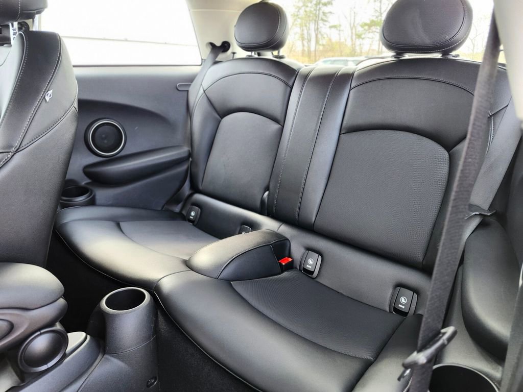 Used 2015 MINI Cooper S FWD image 10