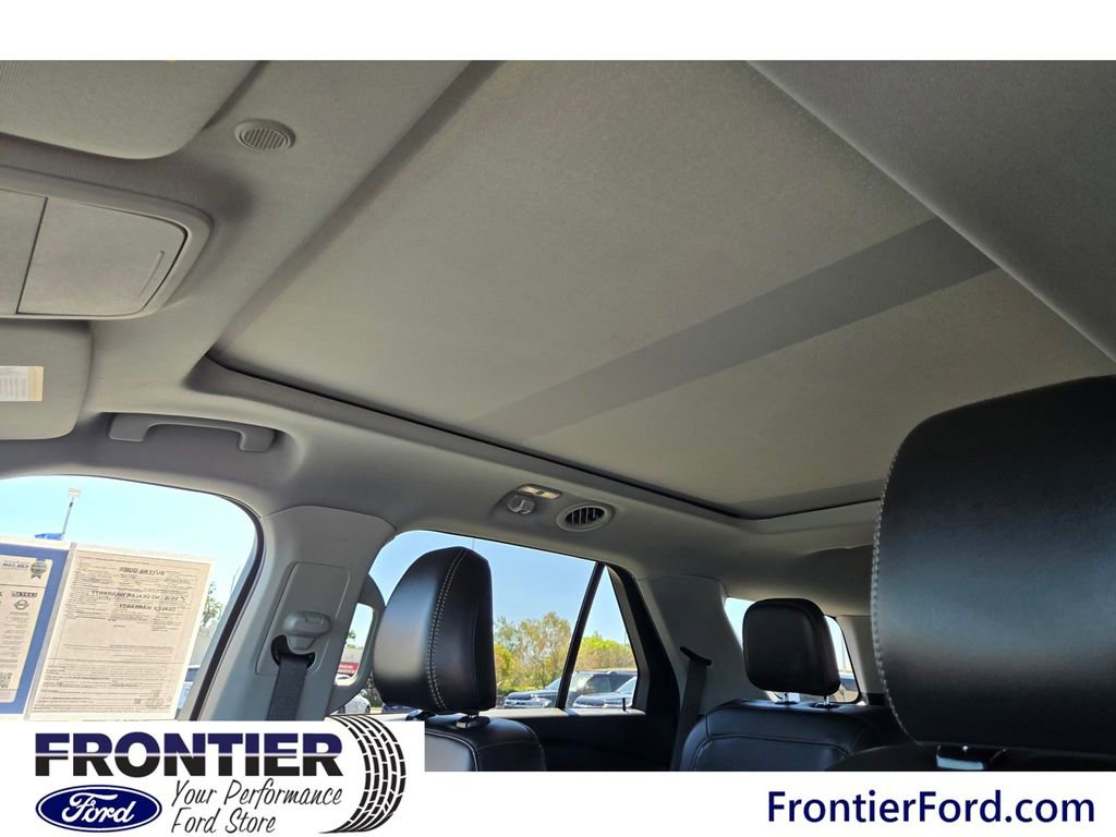 Used 2024 Ford Explorer XLT w/ Equipment Group 202A image 14