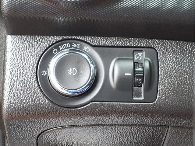 Used 2017 Chevrolet Sonic LT FWD image 17