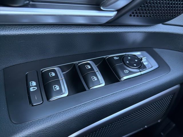 New 2025 Kia Telluride S image 22