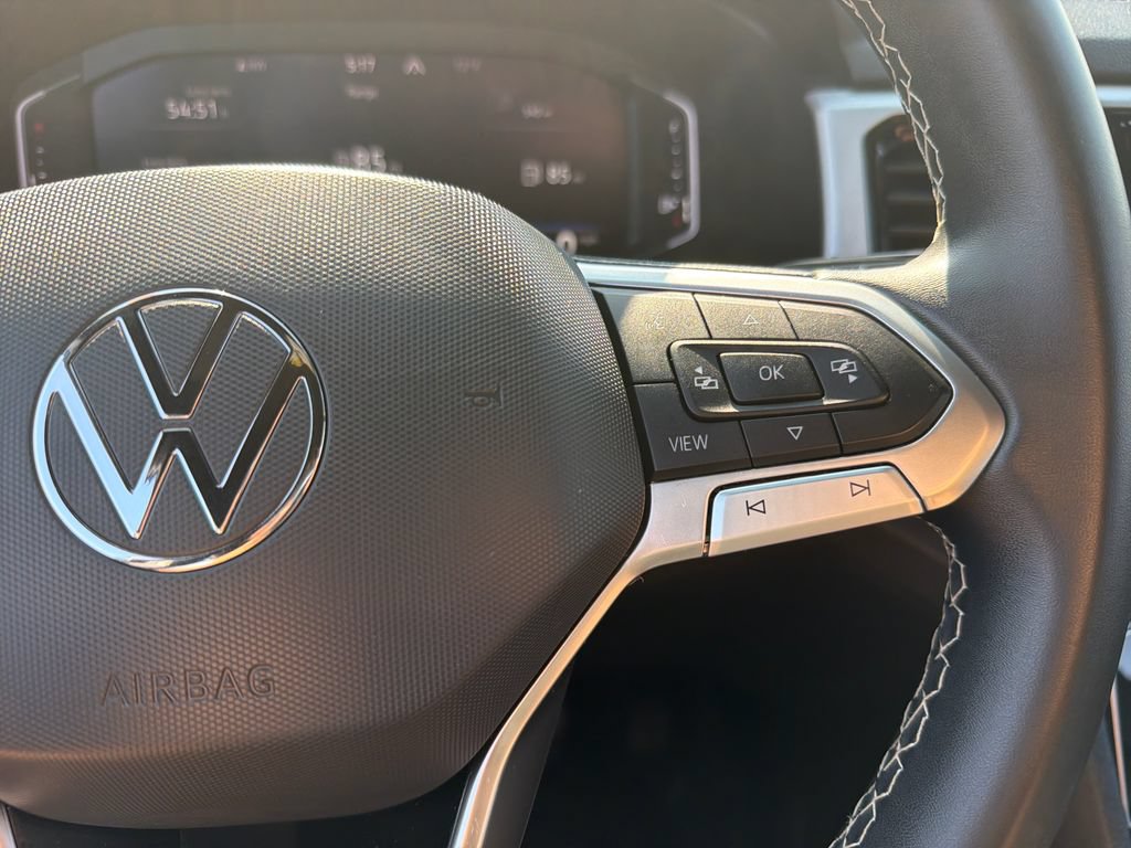 Certified 2023 Volkswagen Atlas Cross Sport SE w/ Black Wheel Package AWD/4WD image 12