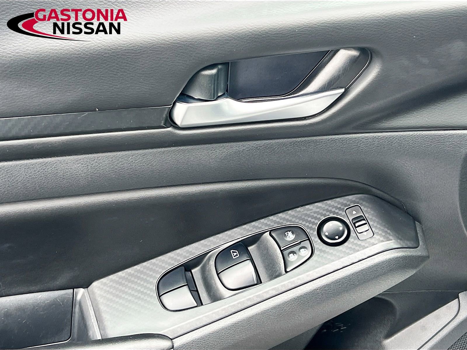 Used 2024 Nissan Altima 2.5 SV image 22