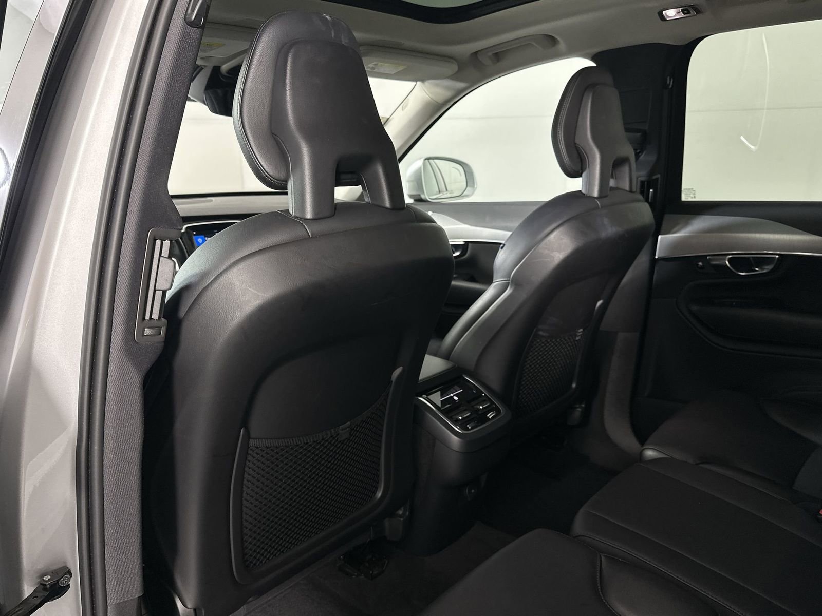 Used 2021 Volvo XC90 T5 Momentum w/ Protection Package Premier image 24