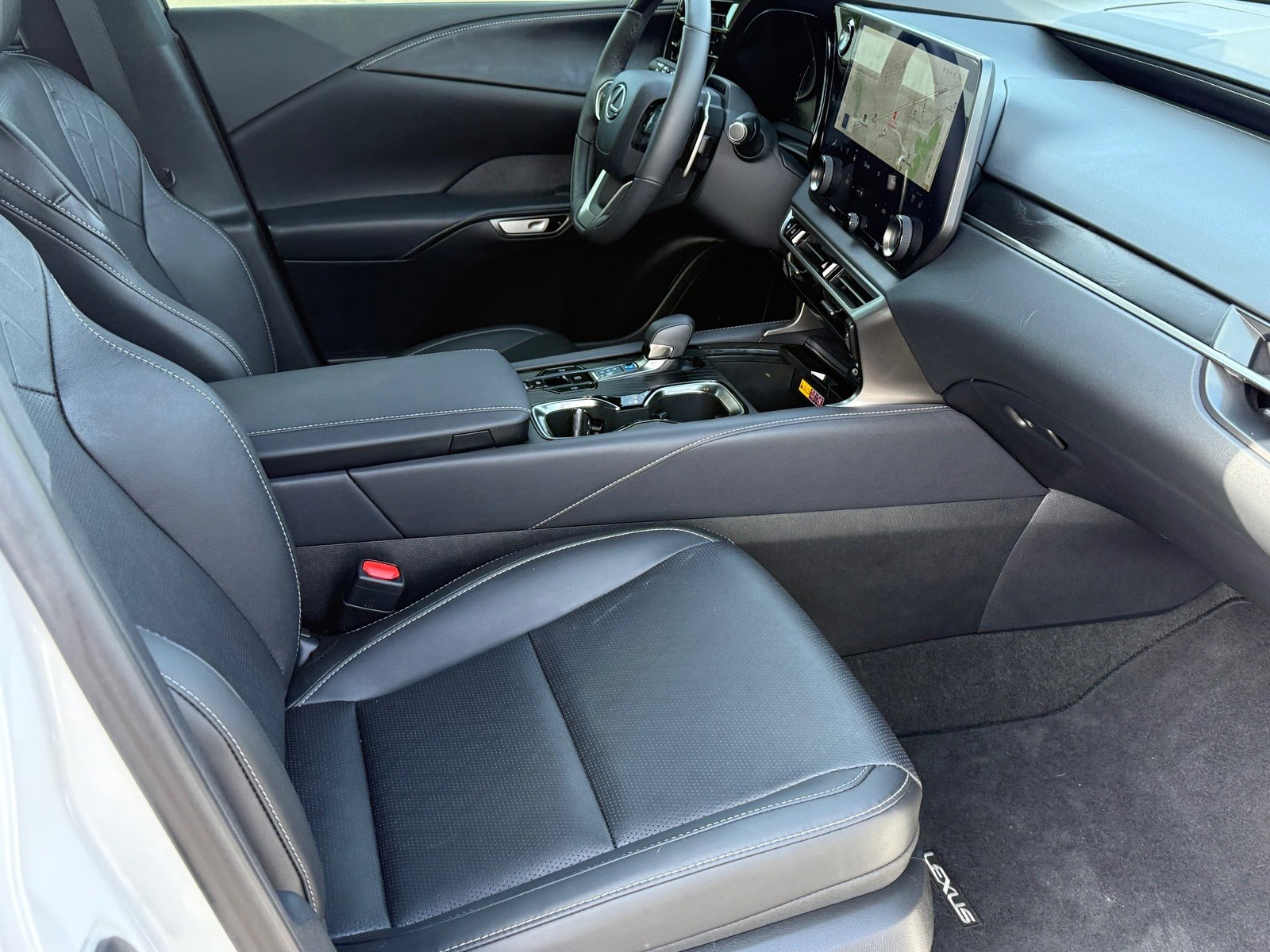 Used 2024 Lexus RX 350 FWD image 10