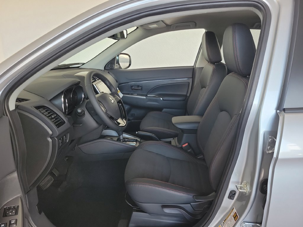 New 2025 Mitsubishi Outlander Sport SE AWD/4WD image 12