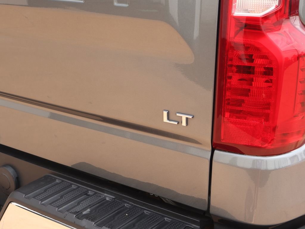 Used 2020 Chevrolet Silverado 1500 LT w/ All-Star Edition AWD/4WD image 9