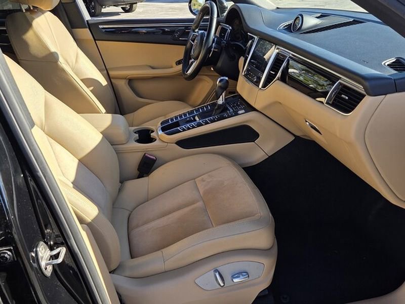 Used 2018 Porsche Macan Sport Edition image 13