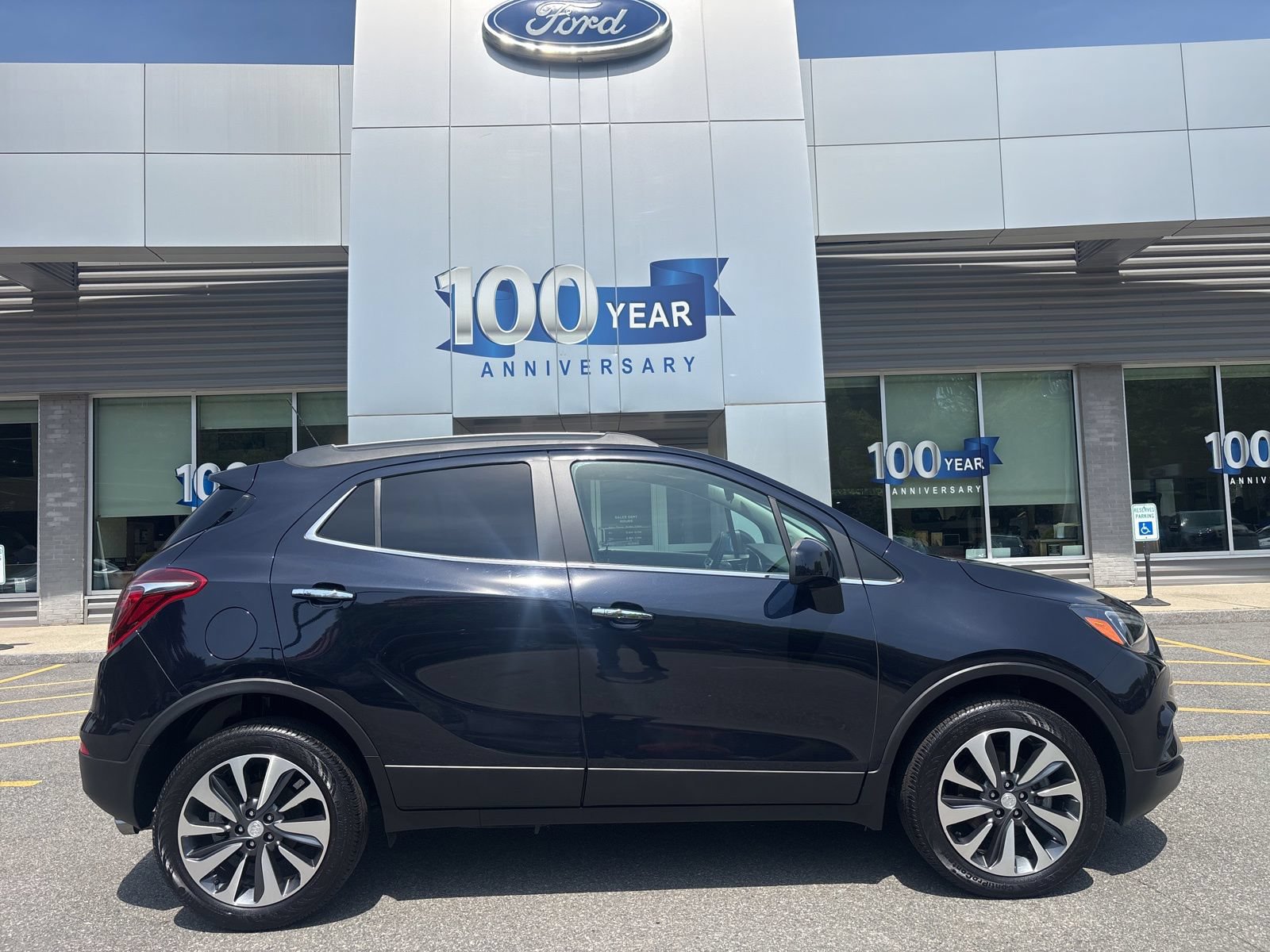Used 2022 Buick Encore Preferred w/ Safety Package AWD/4WD image 2