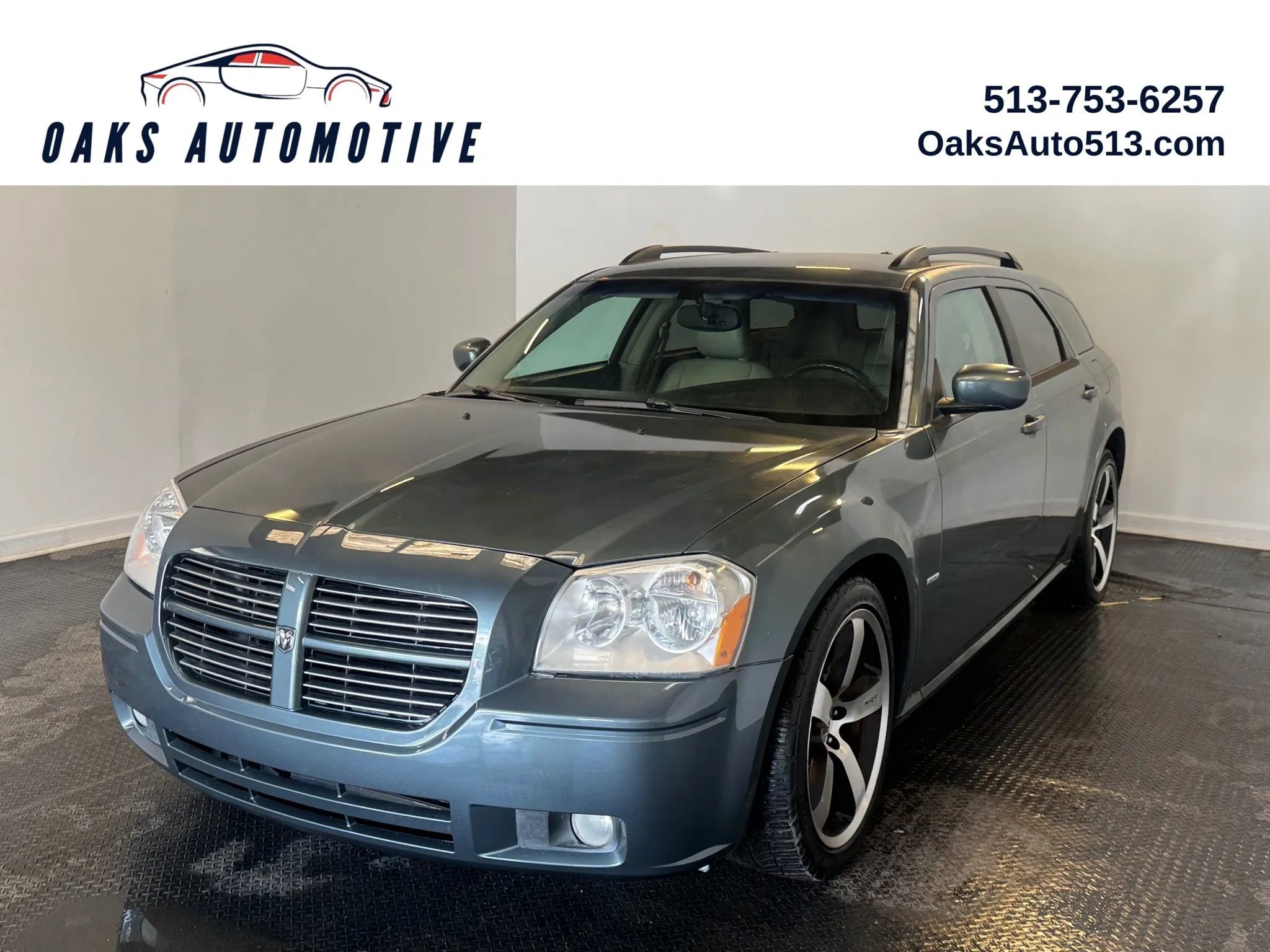 Used 2005 Dodge Magnum R/T w/ Convenience Group II RWD image 1