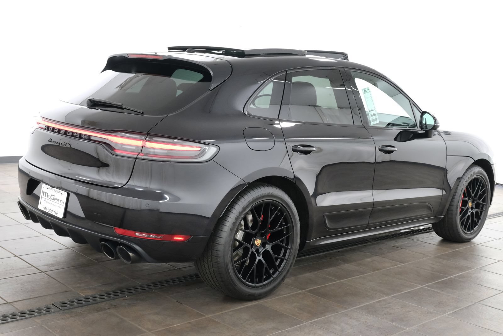 Used 2021 Porsche Macan GTS AWD/4WD image 6