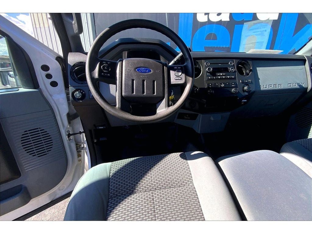 Used 2015 Ford F250 XL w/ Power Equipment Group AWD/4WD image 6