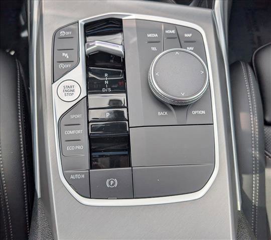 Used 2025 BMW 330i xDrive Sedan AWD/4WD image 13