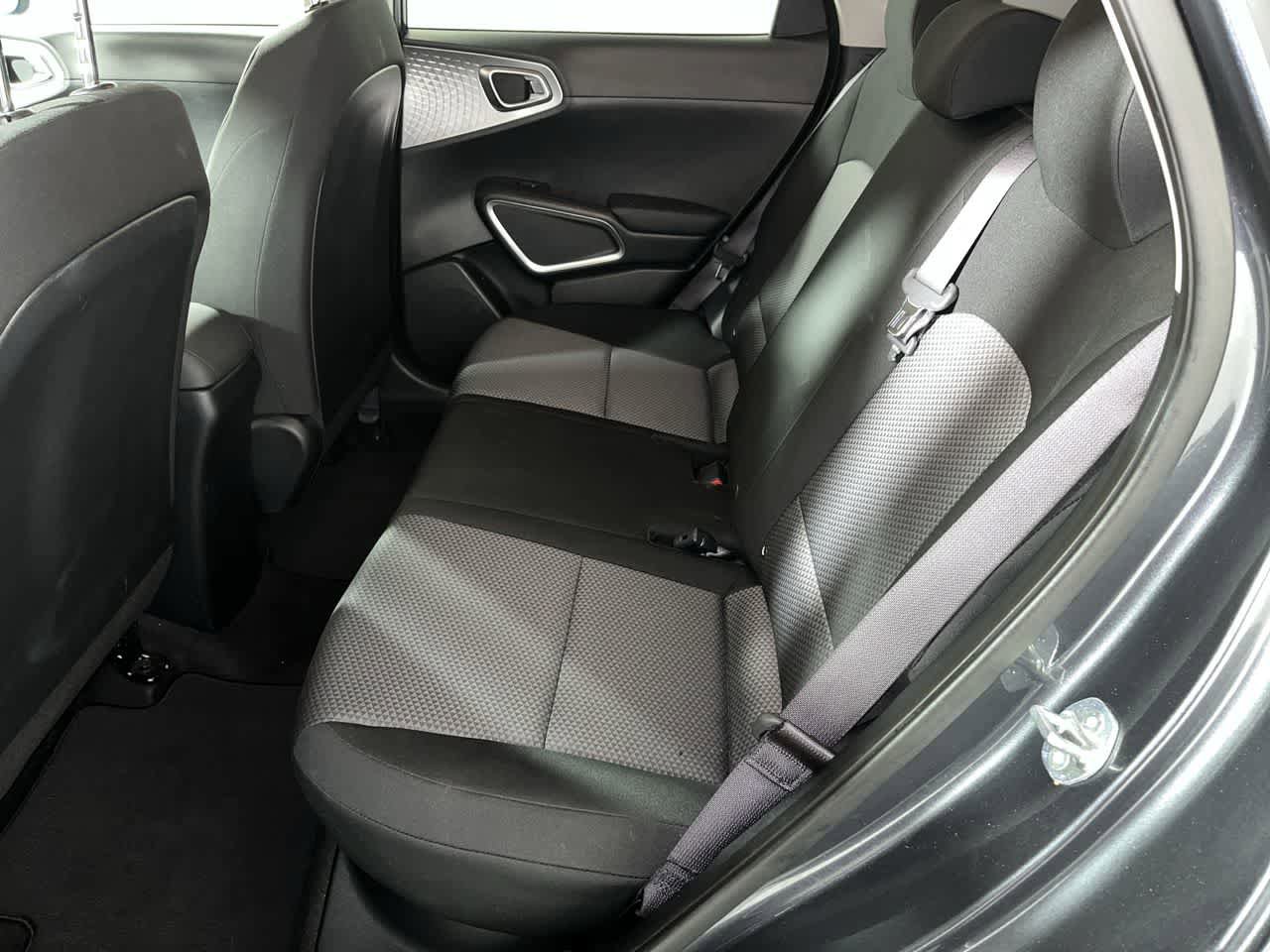 Used 2023 Kia Soul LX image 26