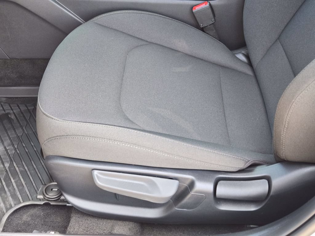 New 2026 Kia K4 FWD image 19