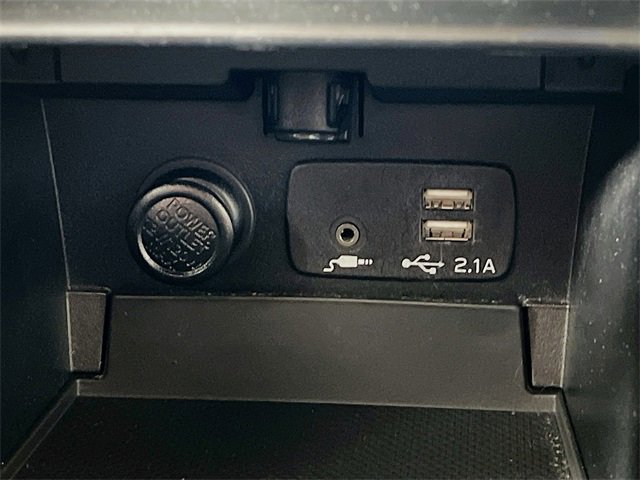Used 2019 Subaru Outback 3.6R Touring image 21