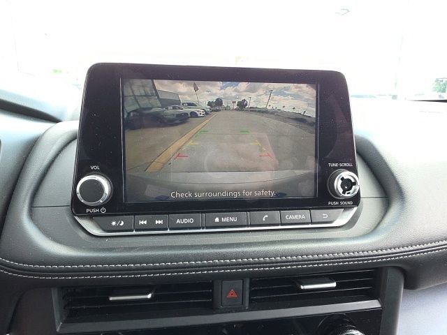 Used 2024 Nissan Rogue SV FWD image 19