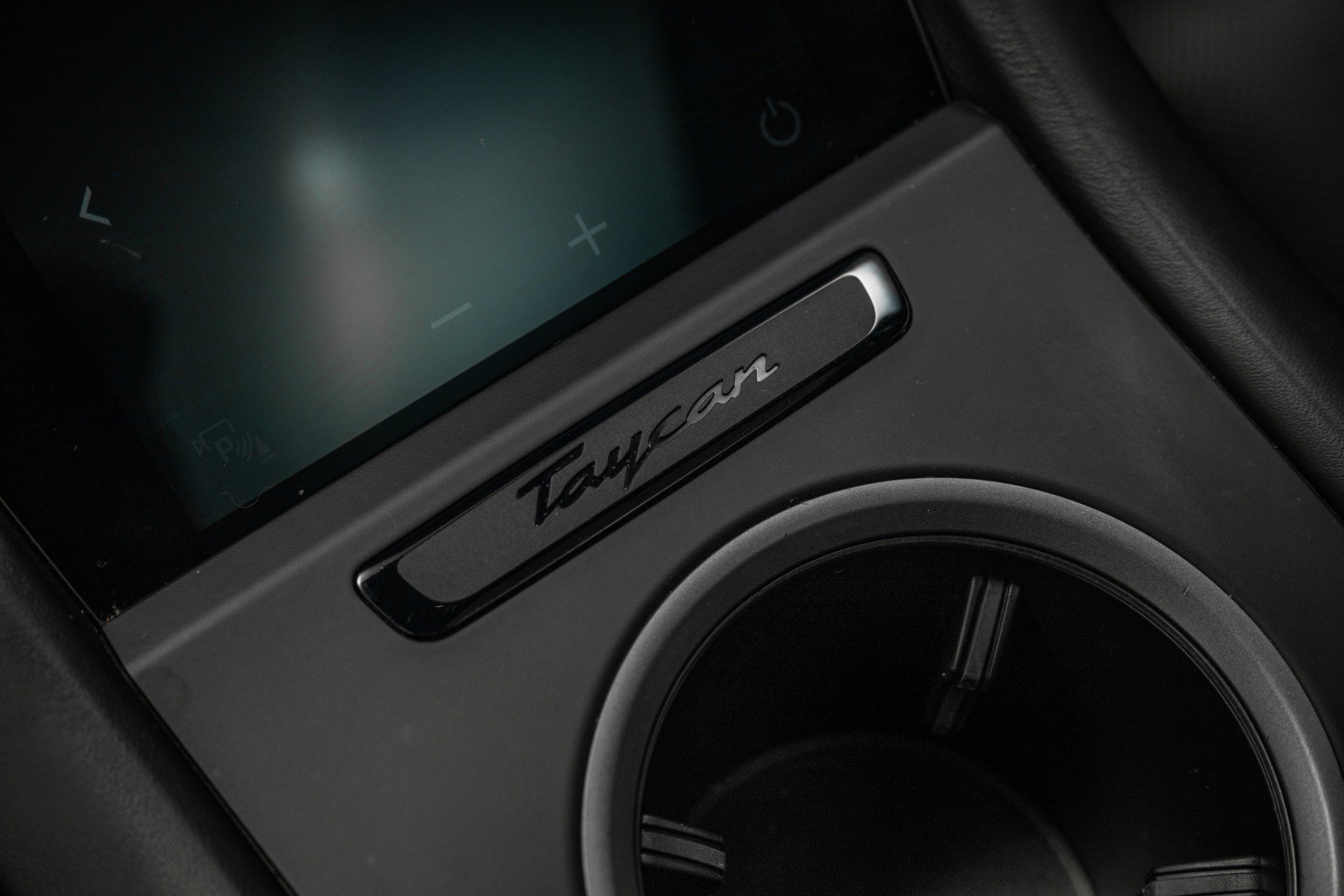 Used 2021 Porsche Taycan Turbo S AWD/4WD image 31