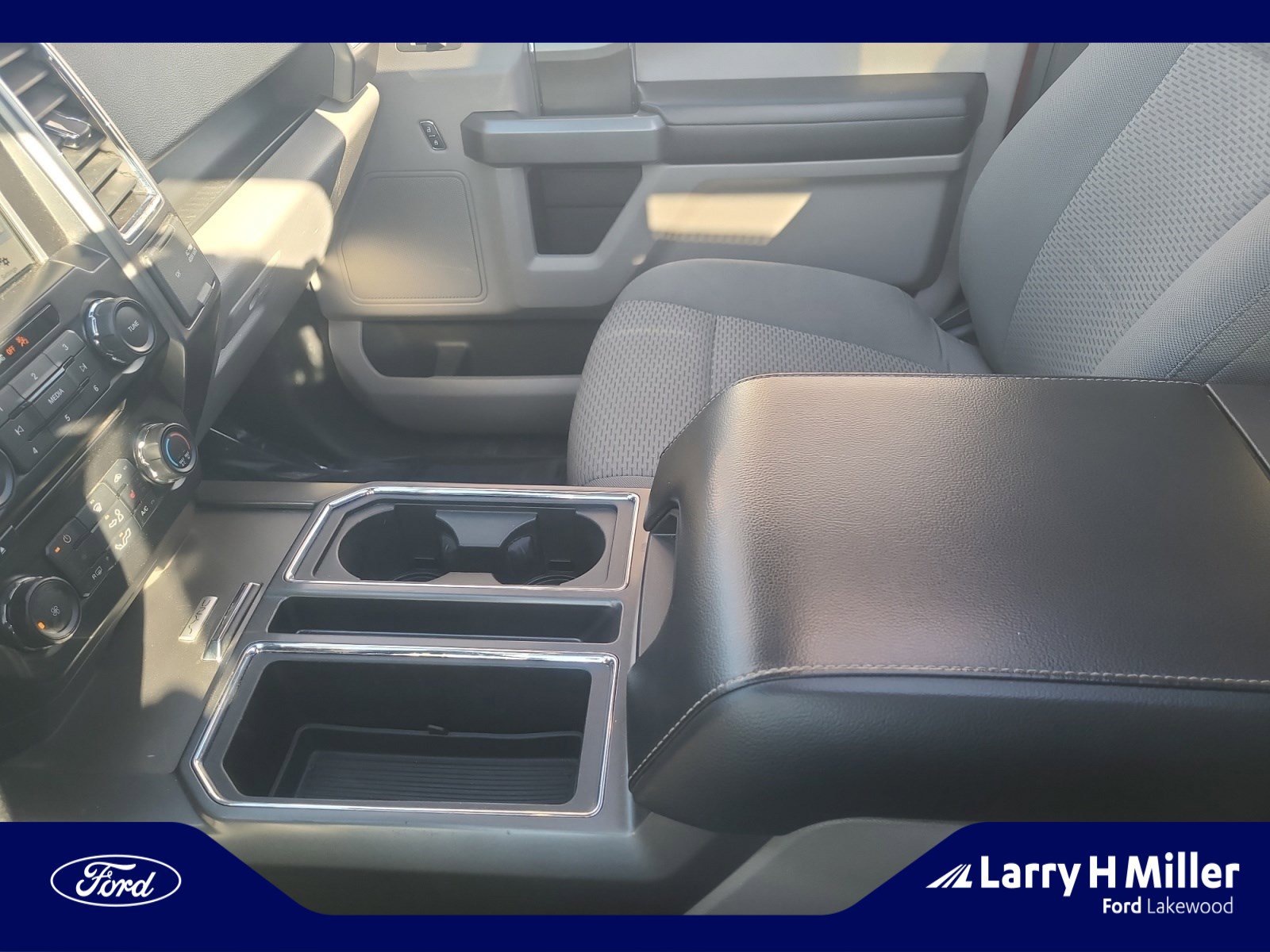 Used 2016 Ford F150 XLT w/ Equipment Group 302A Luxury image 15