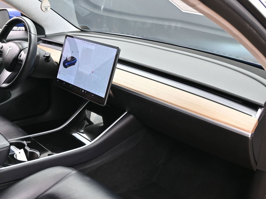 Used 2017 Tesla Model 3 Long Range image 38