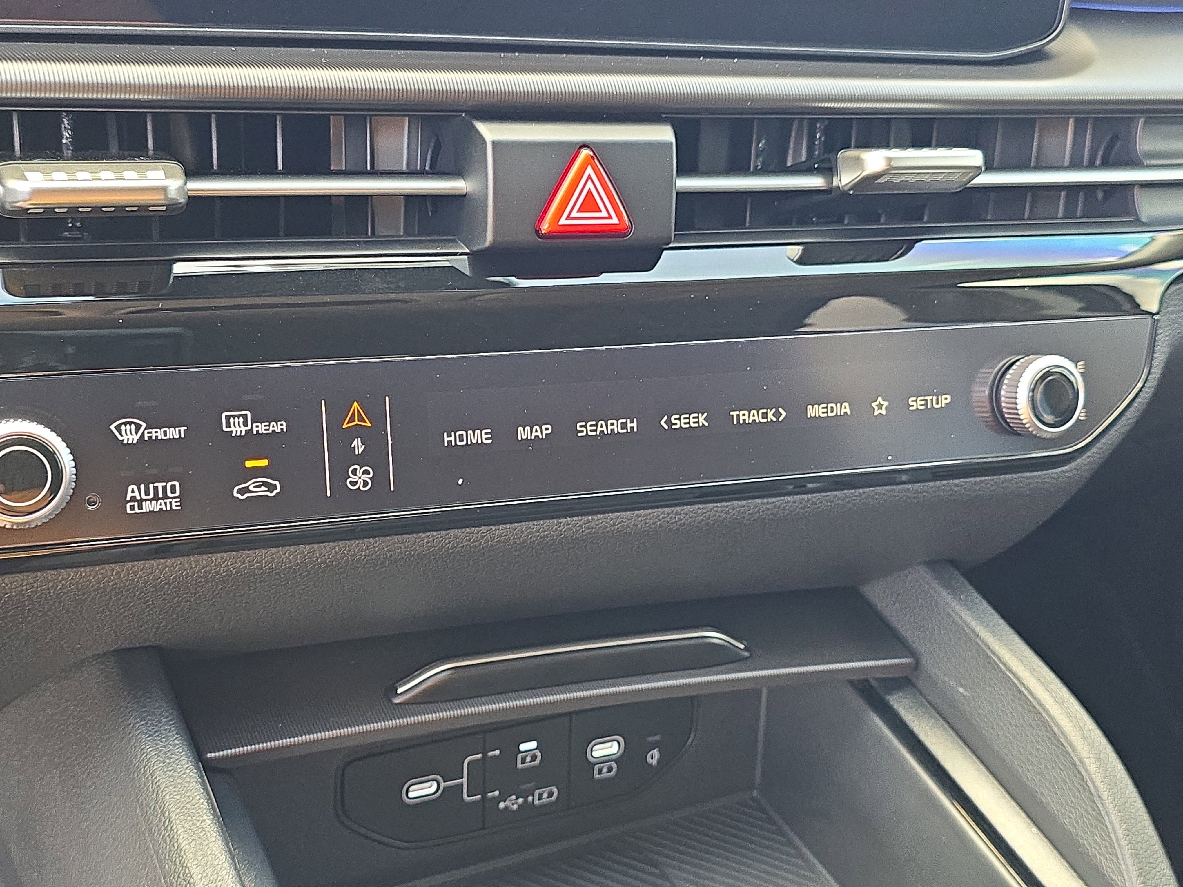 Certified 2026 Kia Sportage SX Prestige image 26