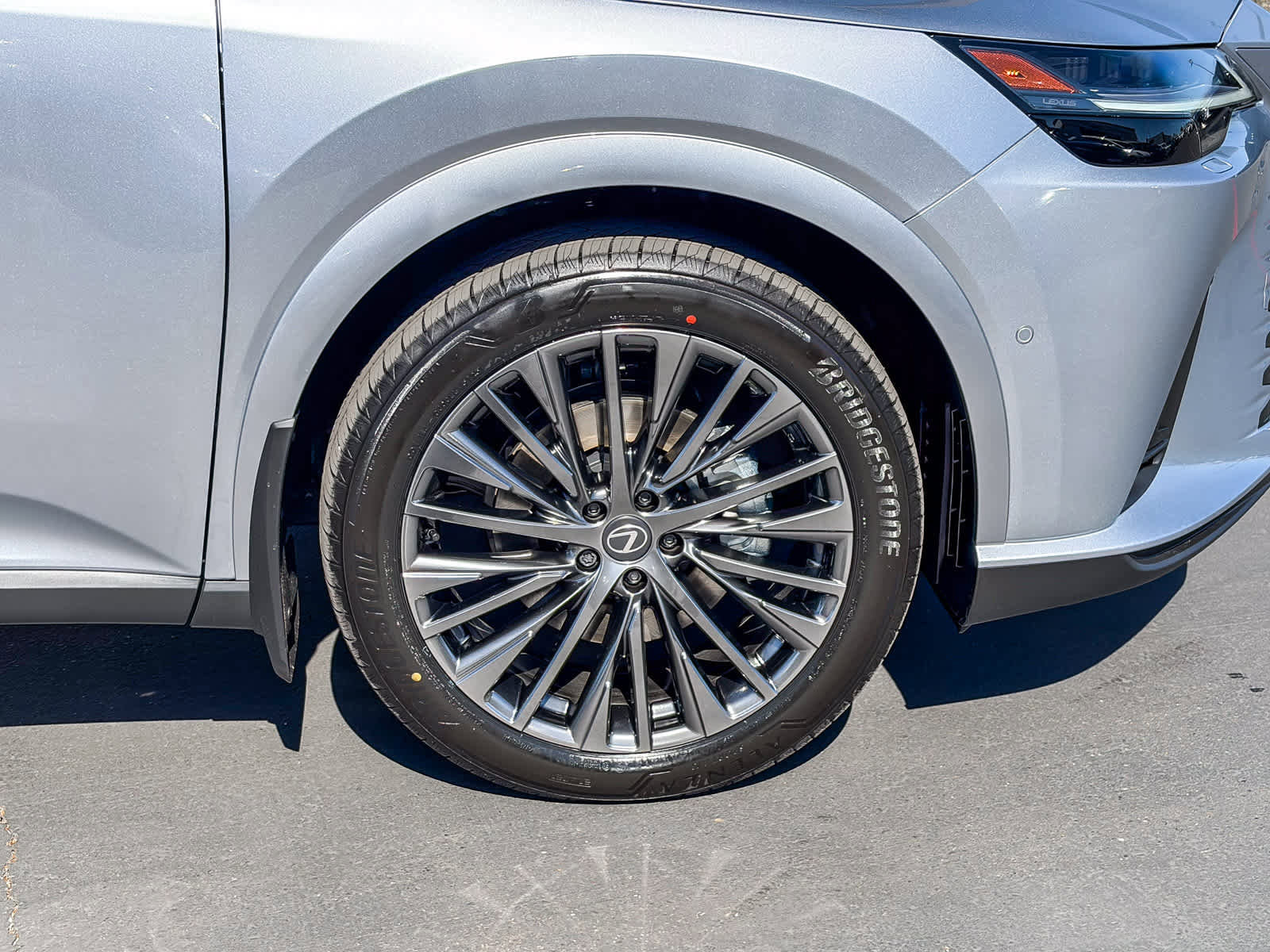 New 2026 Lexus RX 450h Luxury image 9