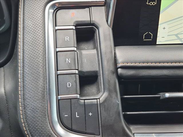 Used 2023 GMC Yukon AT4 AWD/4WD image 12