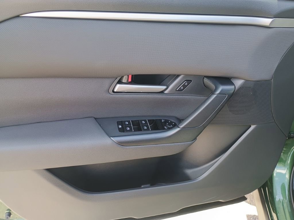 Used 2025 MAZDA CX-50 AWD 2.5 S w/ Preferred Package image 10