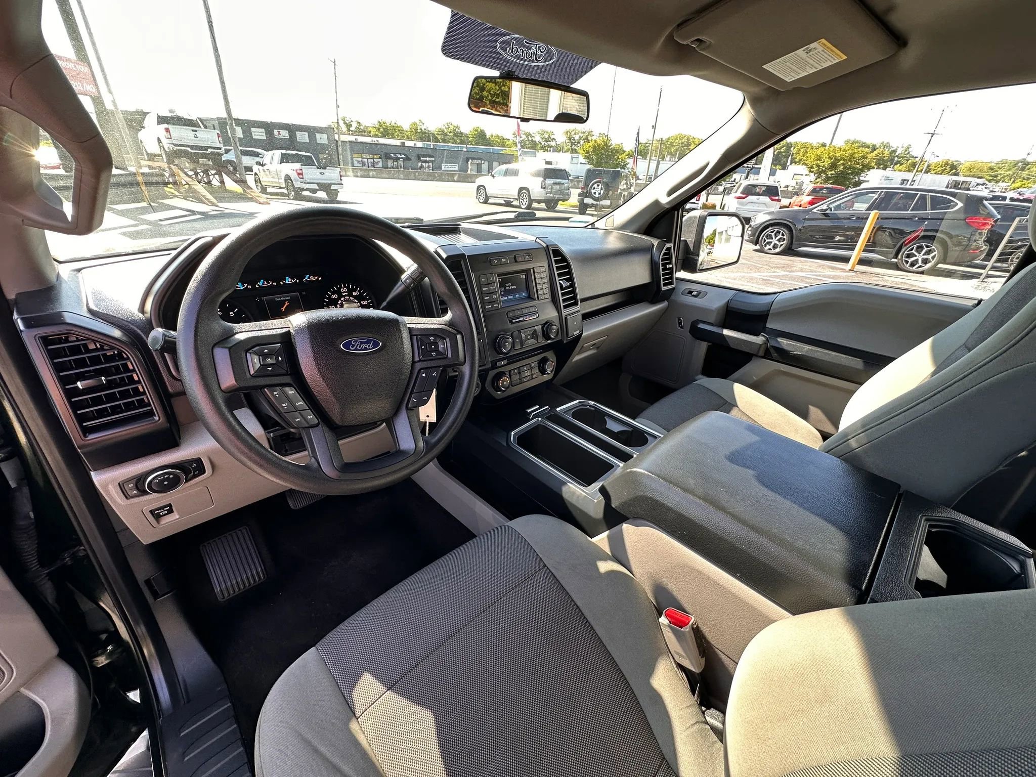 Used 2016 Ford F150 XL w/ Equipment Group 101A Mid AWD/4WD image 9