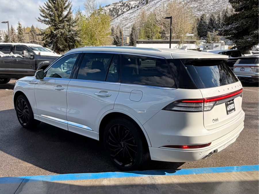 Used 2022 Lincoln Aviator Reserve w/ Equipment Group 201A AWD/4WD image 6