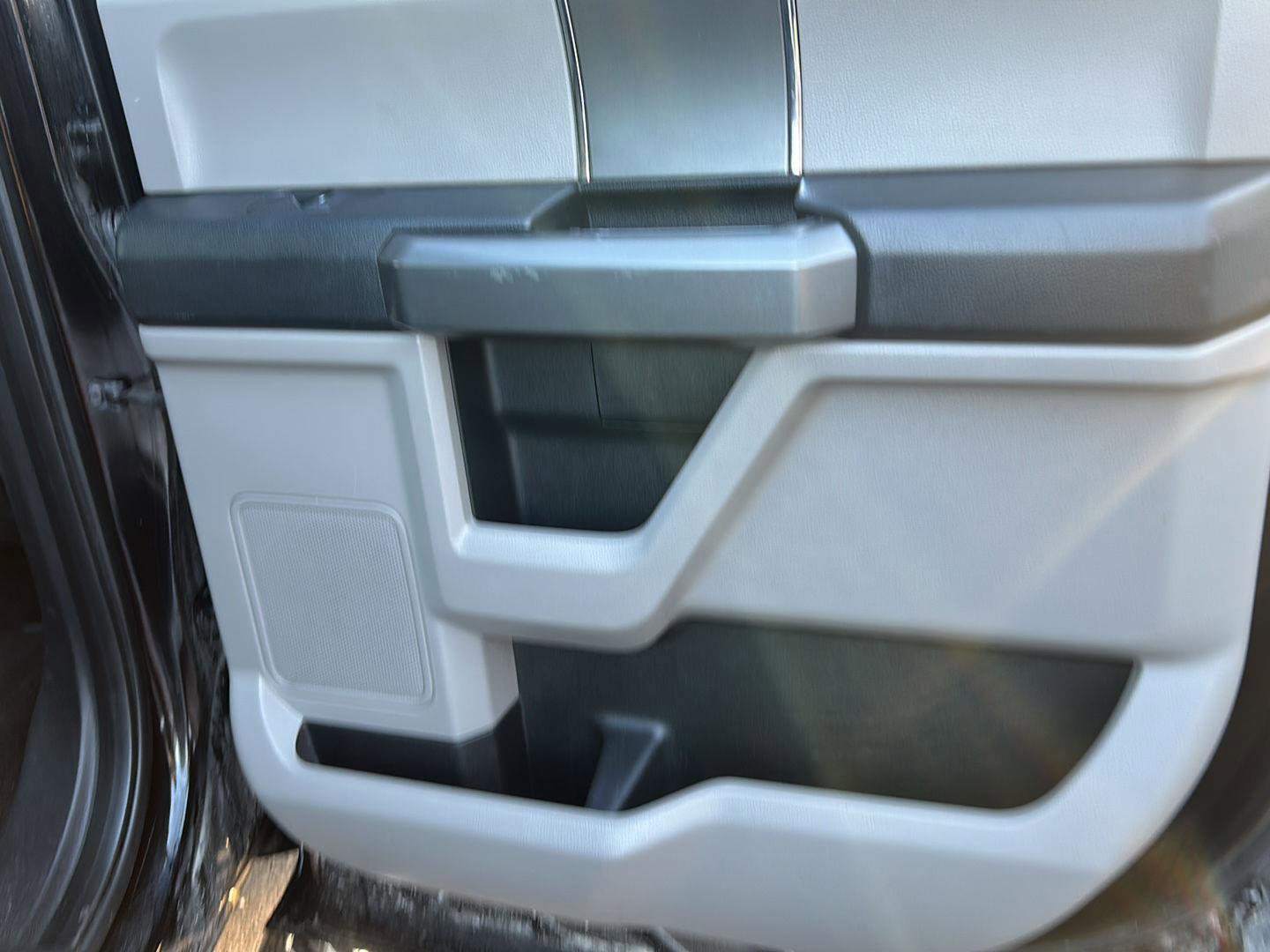 Used 2016 Ford F150 XLT w/ XTR Package image 16