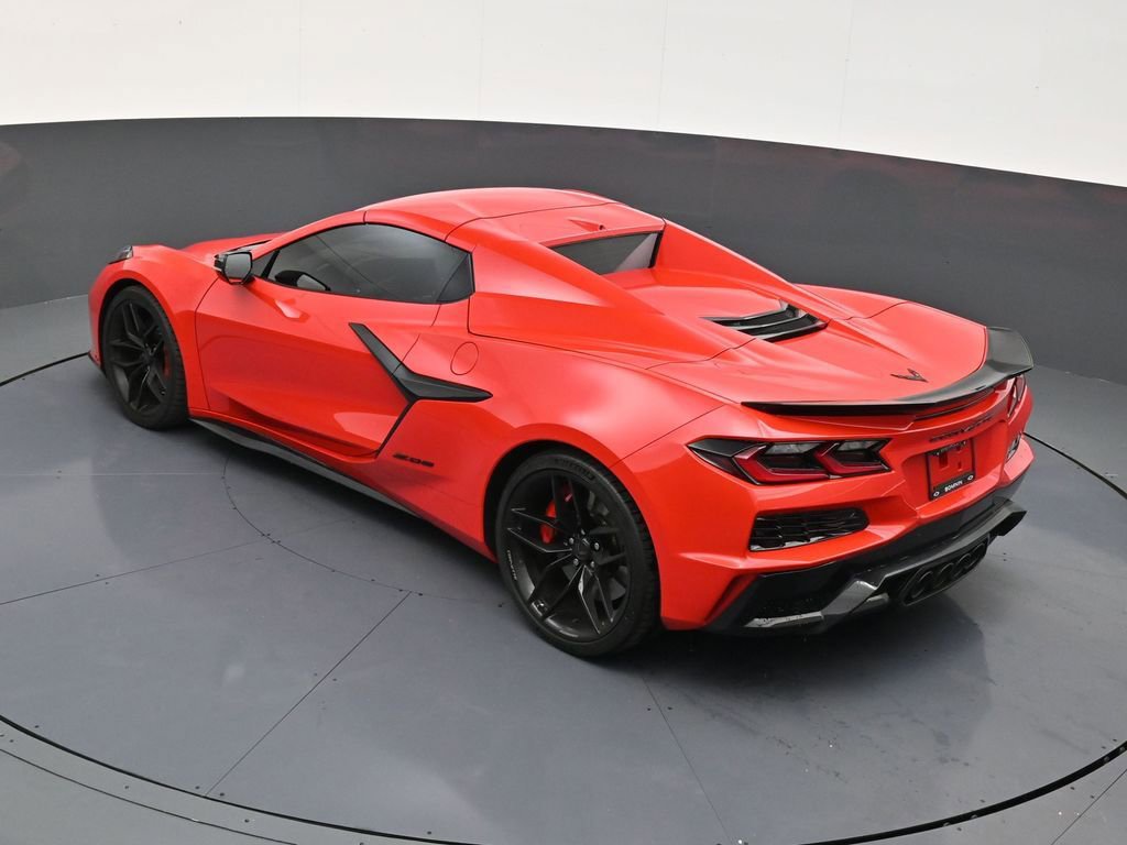 Used 2025 Chevrolet Corvette Z06 image 14