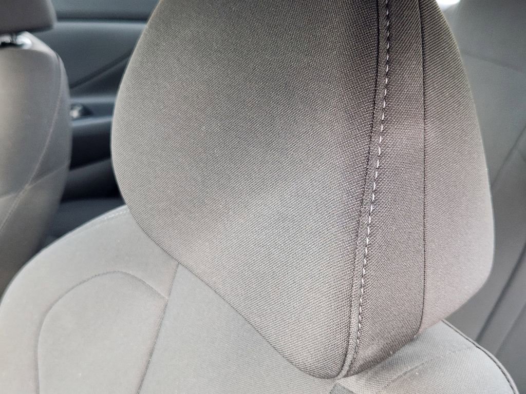 Used 2025 Hyundai Elantra Sport image 14