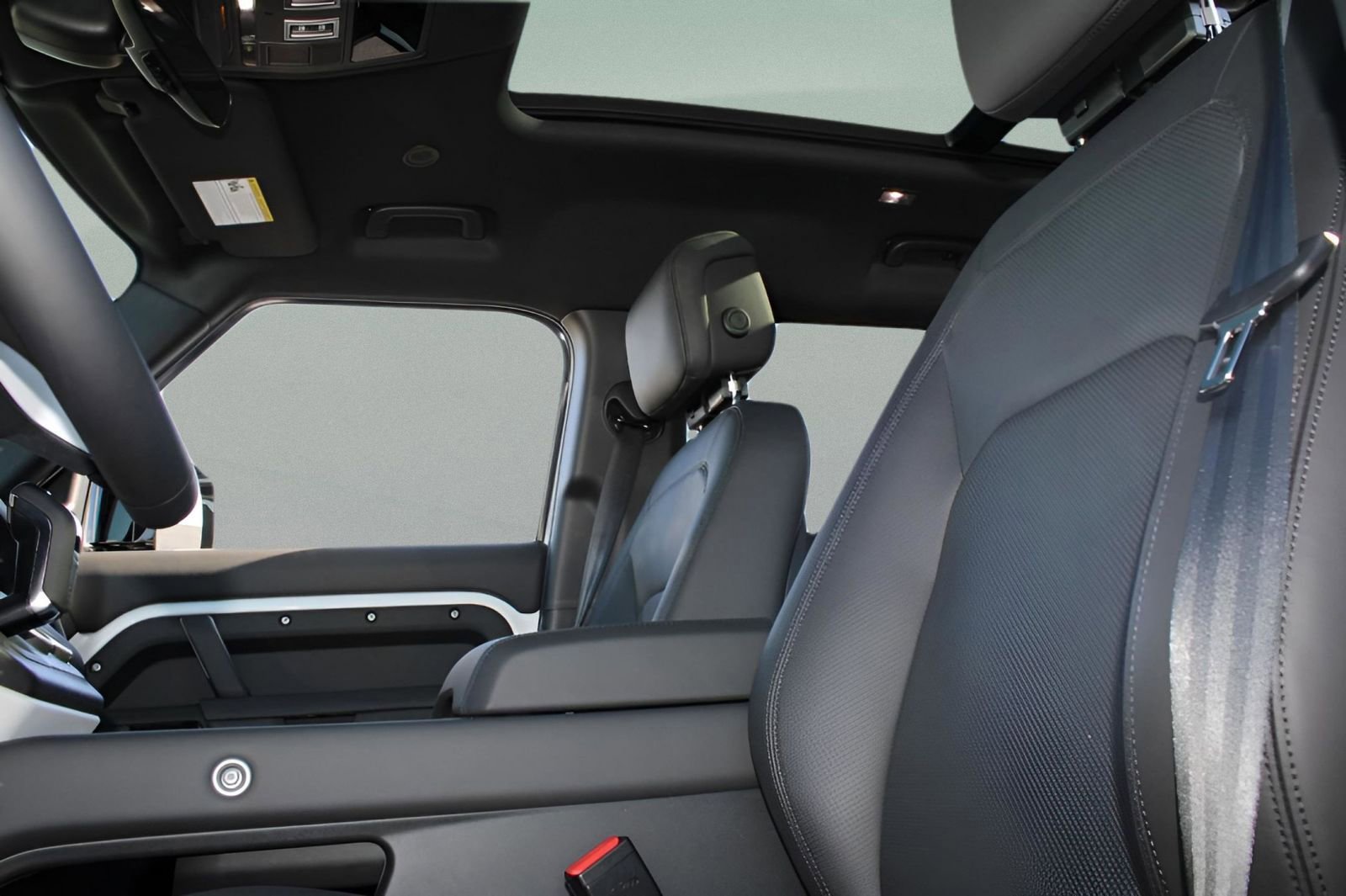 New 2025 Land Rover Defender 110 X-Dynamic SE image 27