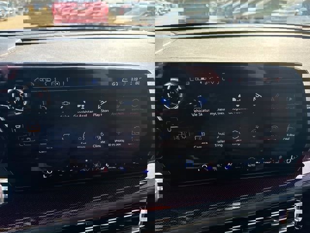 New 2026 Chevrolet Traverse Z71 w/ Driver Confidence Package image 26