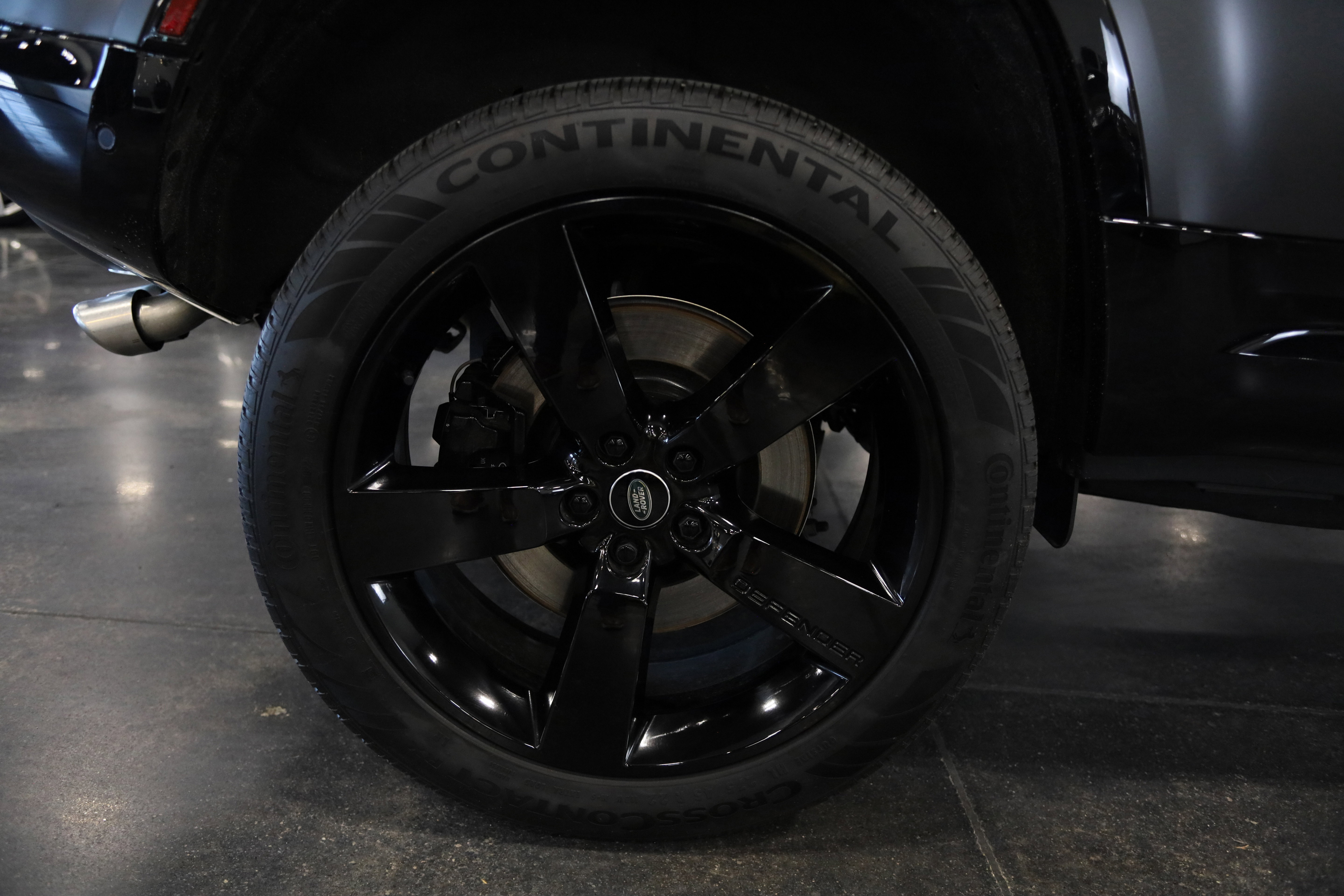 Used 2023 Land Rover Defender 110 Carpathian Edition AWD/4WD image 11