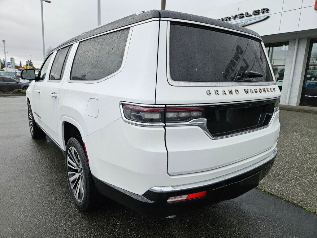 Used 2024 Jeep Grand Wagoneer L Series III image 3