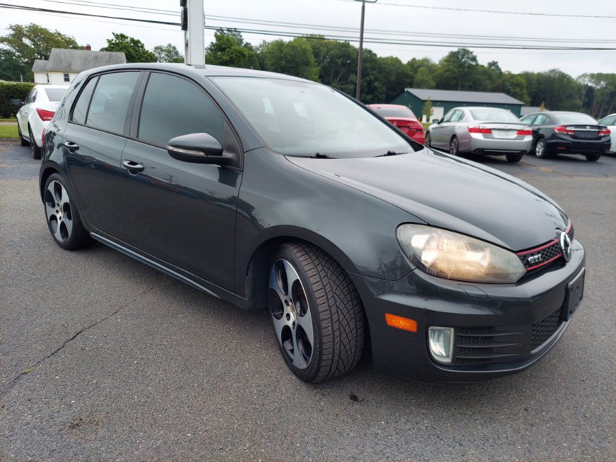 Used 2011 Volkswagen Golf 4-Door FWD image 3