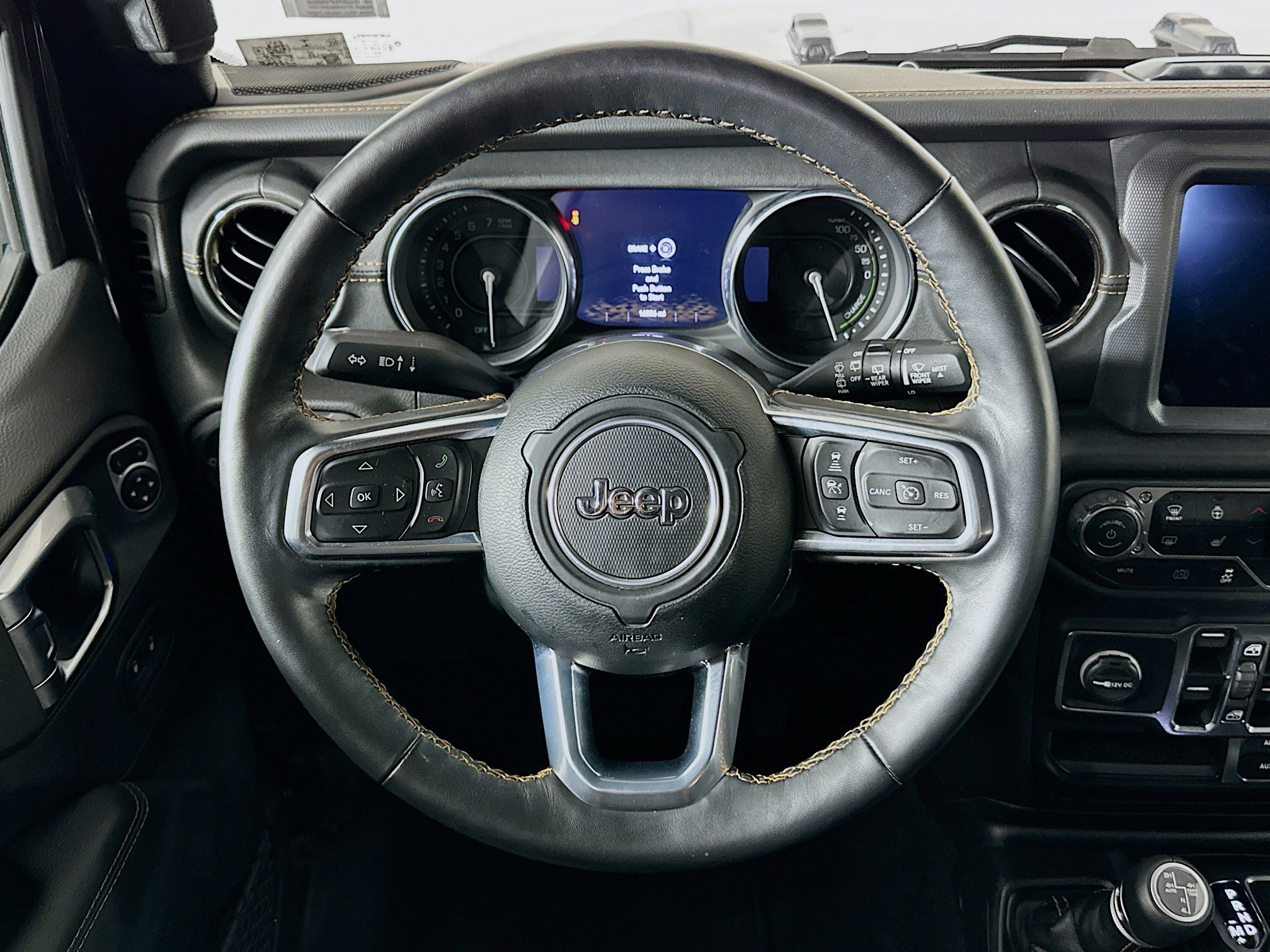 Used 2023 Jeep Wrangler Unlimited Sahara AWD/4WD image 18