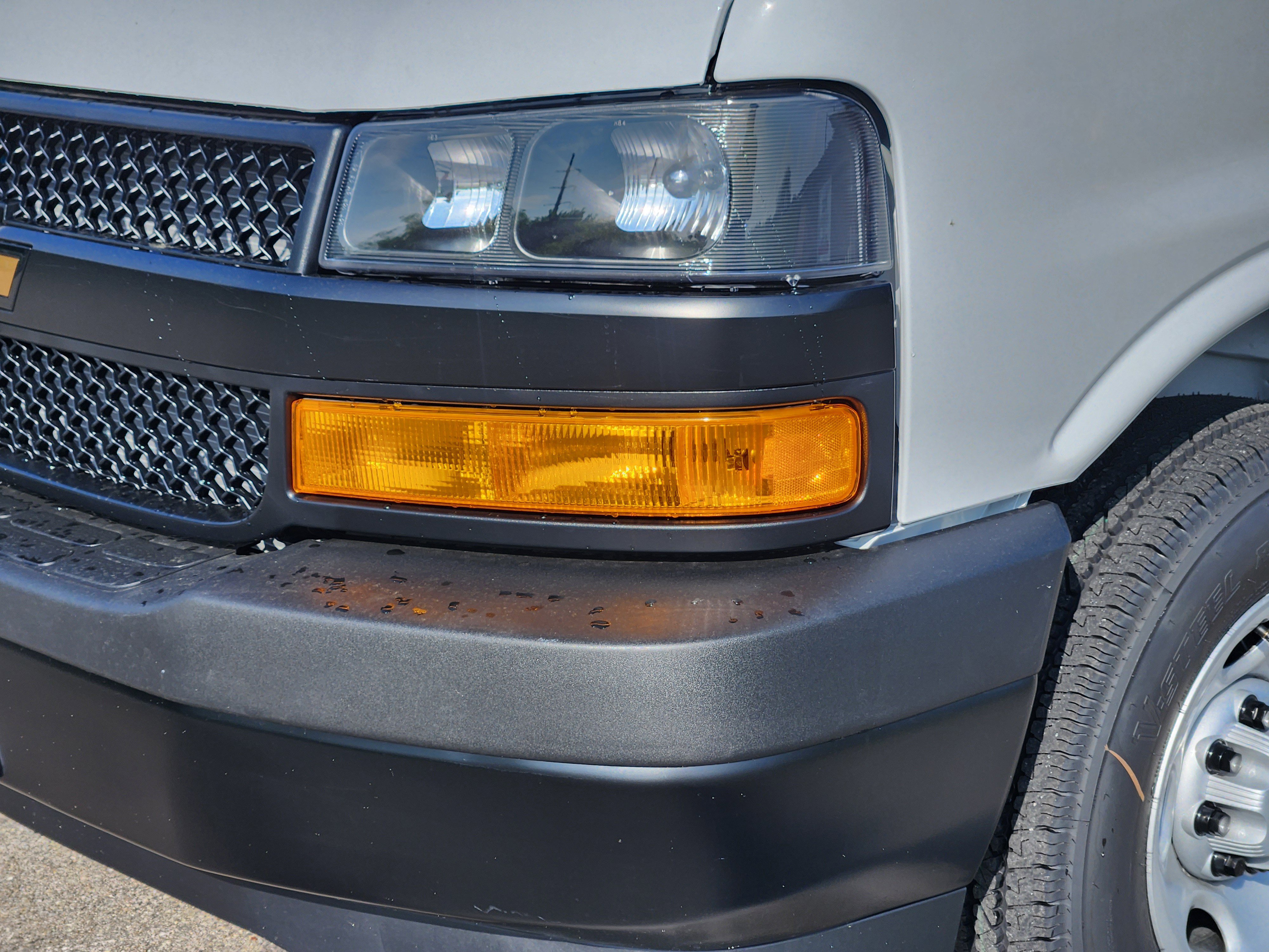 New 2026 Chevrolet Express 3500 LS RWD image 6